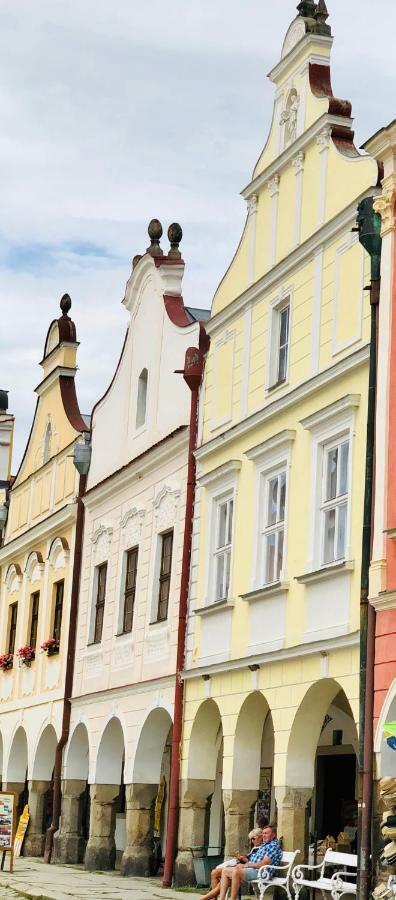 Penzion Florian Telc Hotel Exterior photo